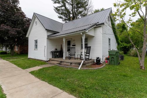 809 N Court St, Sullivan, IN, 47882-1011 | Card Image