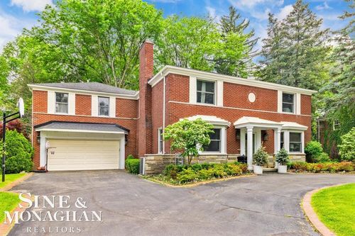 565 Lochmoor Blvd, Grosse Pointe Woods, MI, 48236-1782 | Card Image