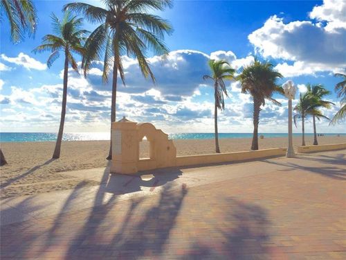 1-355 Virginia St, Hollywood, FL, 33019-2000 | Card Image