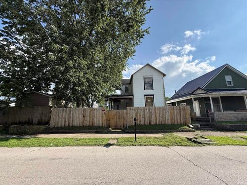 213 W 8th Street, Muncie, IN, 47302-3217 | Card Image