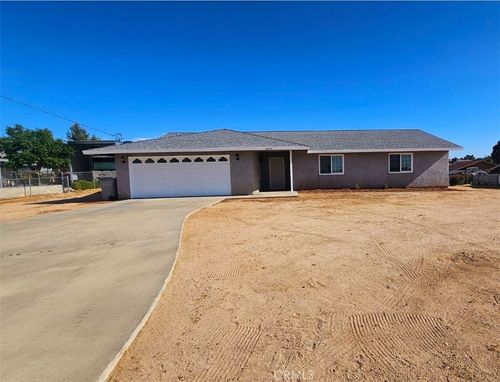 18419 Seaforth St, Hesperia, CA, 92345-7440 | Card Image