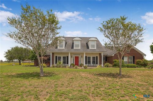 230 Dewberry Ln, Victoria, TX, 77904-4566 | Card Image