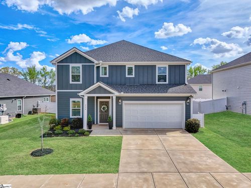 404 Roderick Ln, Greenville, SC, 29605-6173 | Card Image