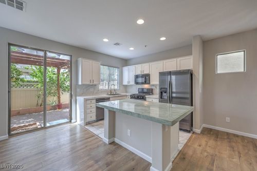 739 Piercey Ct, North Las Vegas, NV, 89084-1309 | Card Image