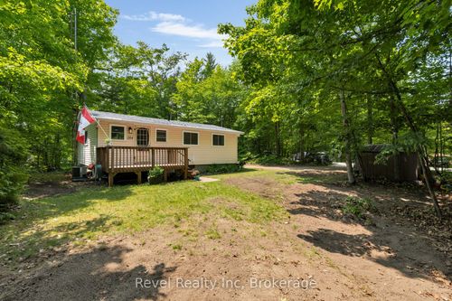1204 Tiny Beaches Rd N, Tiny, ON, L9M0H7 | Card Image