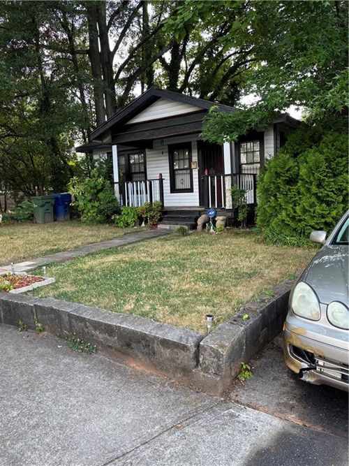 755 Lawton St Sw, Atlanta, GA, 30310-2646 | Card Image