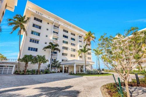 203-3401 Gulf Shore Boulevard N, NAPLES, FL, 34103 | Card Image