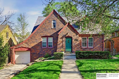 5008 Parker Street, Omaha, NE, 68104 | Card Image