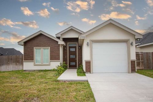 2700 Garman St, Edinburg, TX, 78542-5625 | Card Image