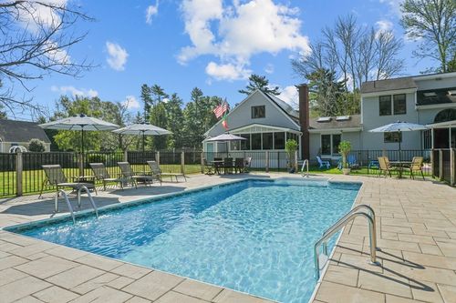 191 Hathaway Rd, Acushnet, MA, 02743-1600 | Card Image