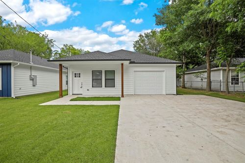1105 S Montgomery St, Sherman, TX, 75090-8539 | Card Image