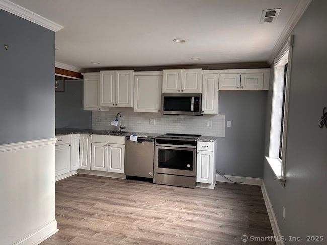 127 - 127 Trolley Crossing Ln, Condo with 2 bedrooms, 2 bathrooms and null parking in Middletown CT | Image 5