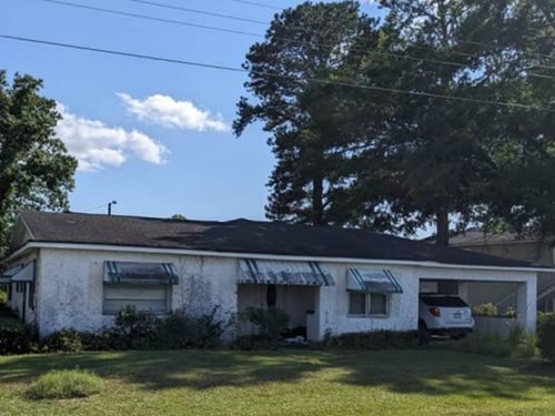1013 Williams Dr, Darlington, SC, 29532-5062 | Card Image