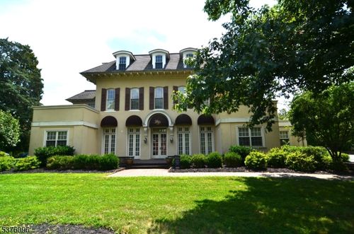 24 Mine St, Flemington, NJ, 08822-6500 | Card Image