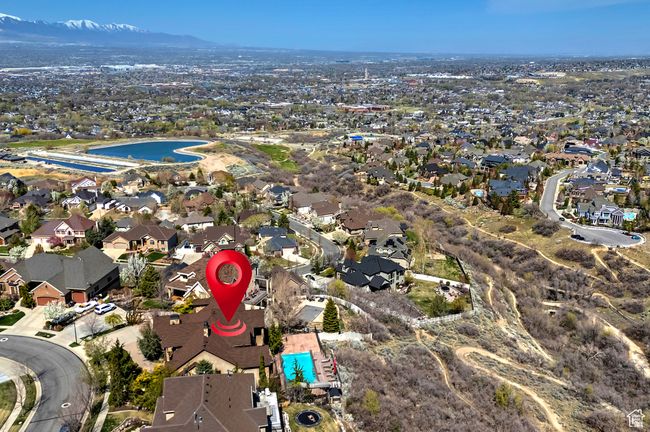 Birds eye view of property featuring a residential view and a water view | Image 59