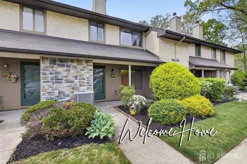 241 Hampshire Dr, Plainsboro, NJ, 08536-4300 | Card Image