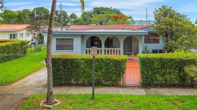 5959 Sw 16 Th Ter, House other with 3 bedrooms, 2 bathrooms and null parking in Miami FL | Image 26