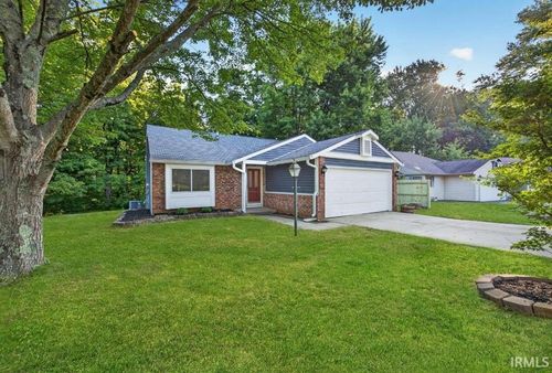 3824 W Woodmere Way, Bloomington, IN, 47403-4123 | Card Image