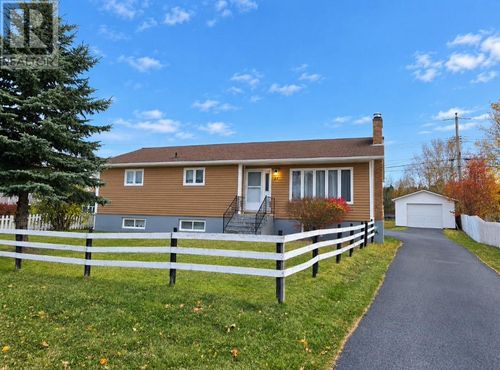 47 Marshall'S Dr, Bishops Falls, NL, A0H1C0 | Card Image