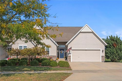 1216 Cottonwood Court, Paola, KS, 66071 | Card Image