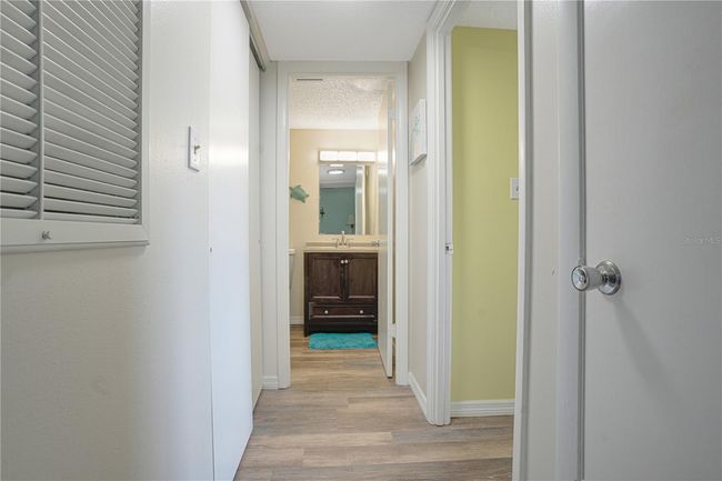 K302 - 3622 Lake Bayshore Dr, Condo with 2 bedrooms, 2 bathrooms and null parking in BRADENTON FL | Image 11