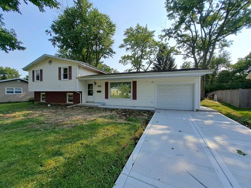 352 Sioux Ln, Carol Stream, IL, 60188-1520 | Card Image