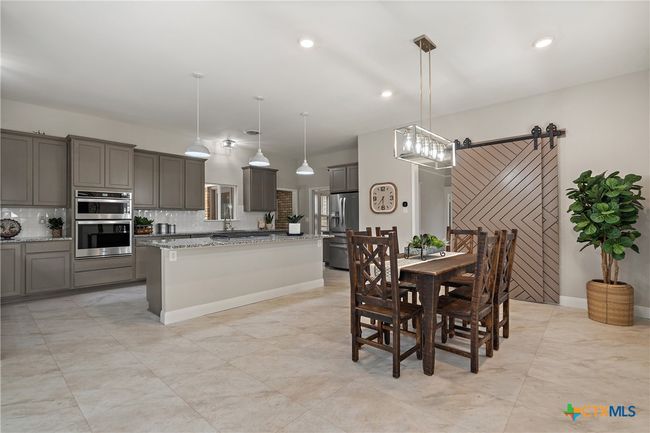 208 5 Th St, House other with 4 bedrooms, 3 bathrooms and null parking in Lampasas TX | Image 12