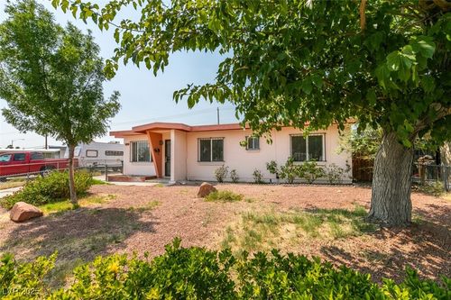 4909 Cannon Blvd, Las Vegas, NV, 89108-1307 | Card Image