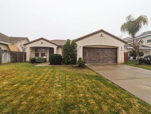 924 Stanford Ave, Madera, CA, 93637-6227 | Card Image