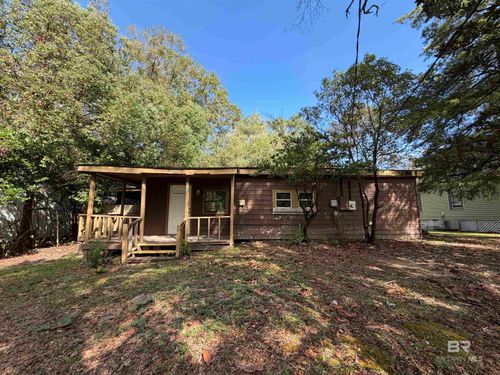 520 6th Ave, Chickasaw, AL, 36611-2305 | Card Image