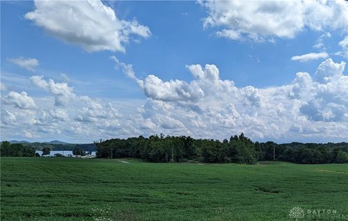 12 N Shore Dr, Hillsboro, OH, 45133 | Card Image