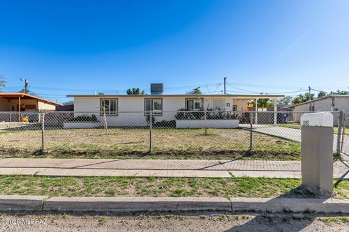 1118 E Macarthur Street, Tucson, AZ, 85714 | Card Image