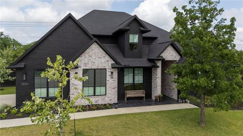 2030 Pebble Bend Dr, College Station, TX, 77845-2220 | Card Image