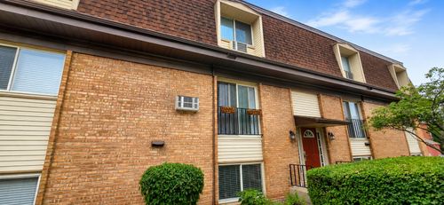 c304-1243 E Washington St, Des Plaines, IL, 60016-7162 | Card Image