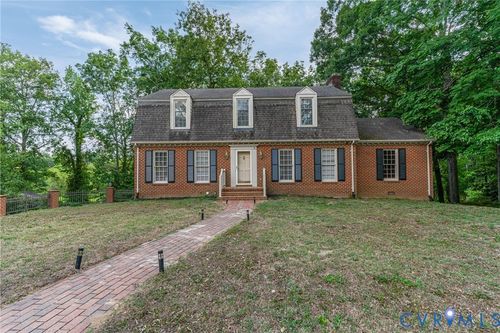 414 Shore Dr, Emporia, VA, 23847-2813 | Card Image