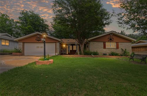 5016 Wyoming Trl, North Richland Hills, TX, 76180-7210 | Card Image