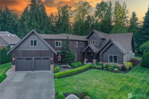 4220 121st Dr Ne, Lake Stevens, WA, 98258-9358 | Card Image