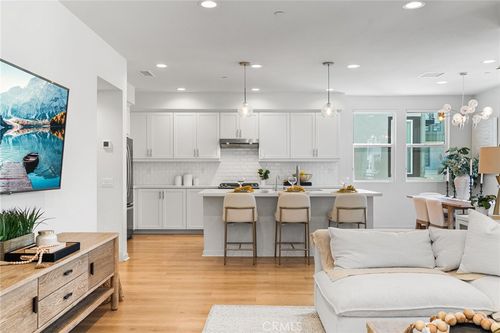 110 Fable, Irvine, CA, 92618-1797 | Card Image