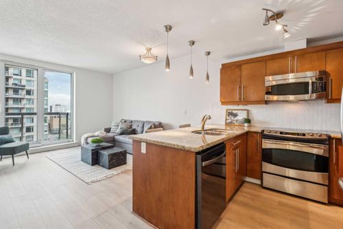 1001-817 15 Avenue Sw, Calgary, AB, T2R0H8 | Card Image
