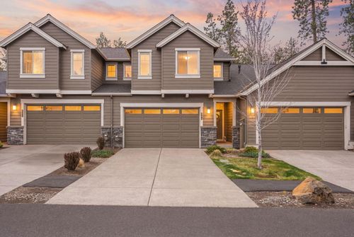 60439 Hedgewood Ln, Bend, OR, 97702-9382 | Card Image