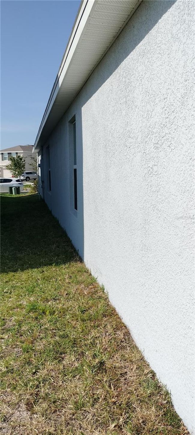 Side of home | Image 25