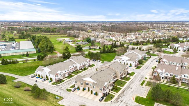 UNIT-400 - 12035 Zircon Ln, Condo with 2 bedrooms, 3 bathrooms and null parking in Fishers IN | Image 37