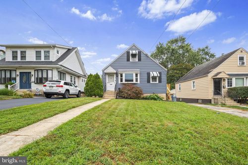 21 Summit Ave, Broomall, PA, 19008-2518 | Card Image