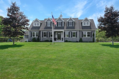 27 Watcha Path, Edgartown, MA, 02539-6100 | Card Image