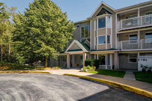 410-87 Kearney Lake Rd, Halifax, NS, B3M4H1 | Card Image