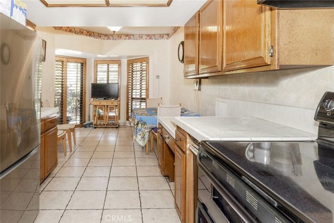 APT-202 - 1313 Valley View Rd, Condo with 2 bedrooms, 2 bathrooms and 2 parking in Glendale CA | Image 9