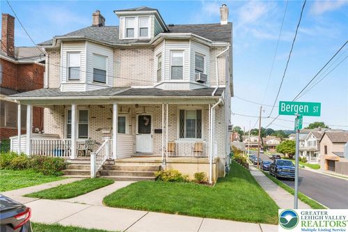700 S Bergen St, Fountain Hill, PA, 18015-4512 | Card Image