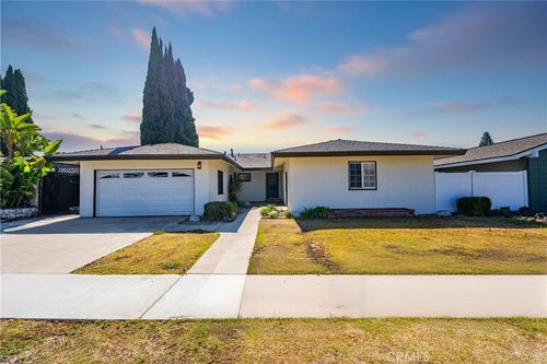 14032 Woodlawn Ave, Tustin, CA, 92780-5144 | Card Image
