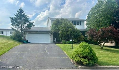 606 E Grove St, Nanticoke, PA, 18634-3006 | Card Image