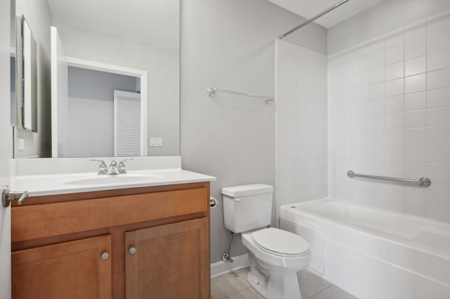 APT-1805 - 1841 S Calumet Ave, Condo with 2 bedrooms, 2 bathrooms and 1 parking in Chicago IL | Image 13